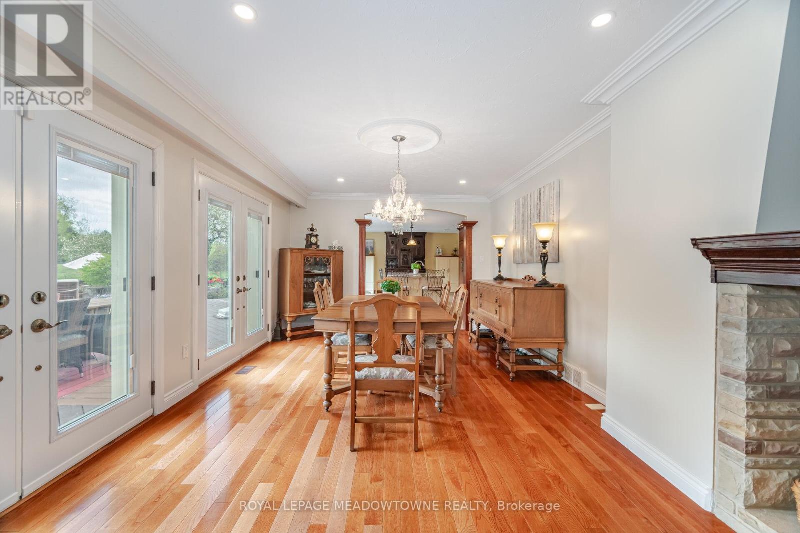 












11302 REGIONAL 25 ROAD

,
Halton Hills,




Ontario
L7J2M1

