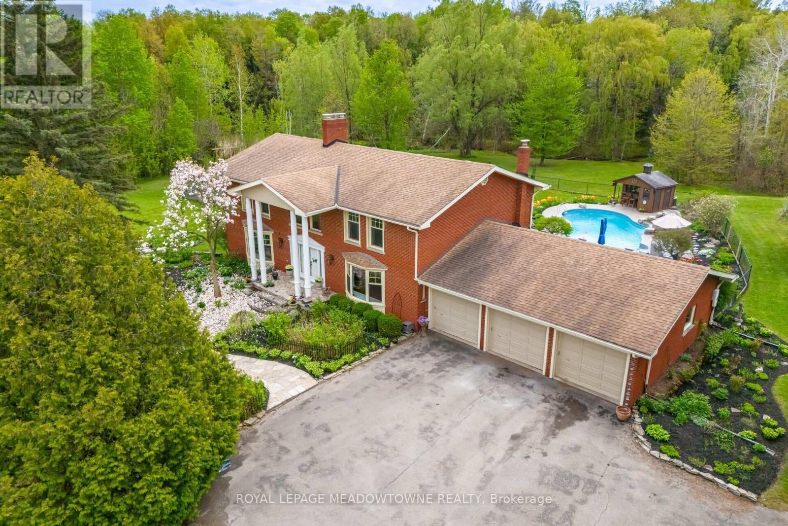 












11302 REGIONAL 25 ROAD

,
Halton Hills,




Ontario
L7J2M1

