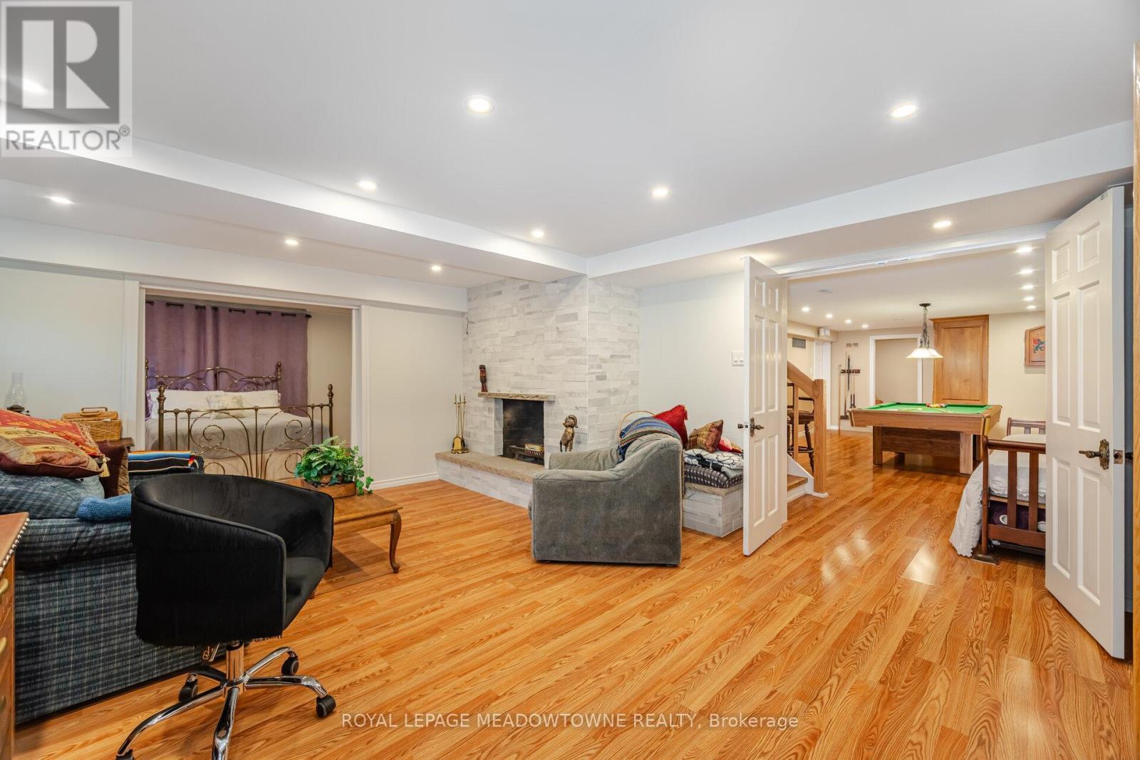 












11302 REGIONAL 25 ROAD

,
Halton Hills,




Ontario
L7J2M1

