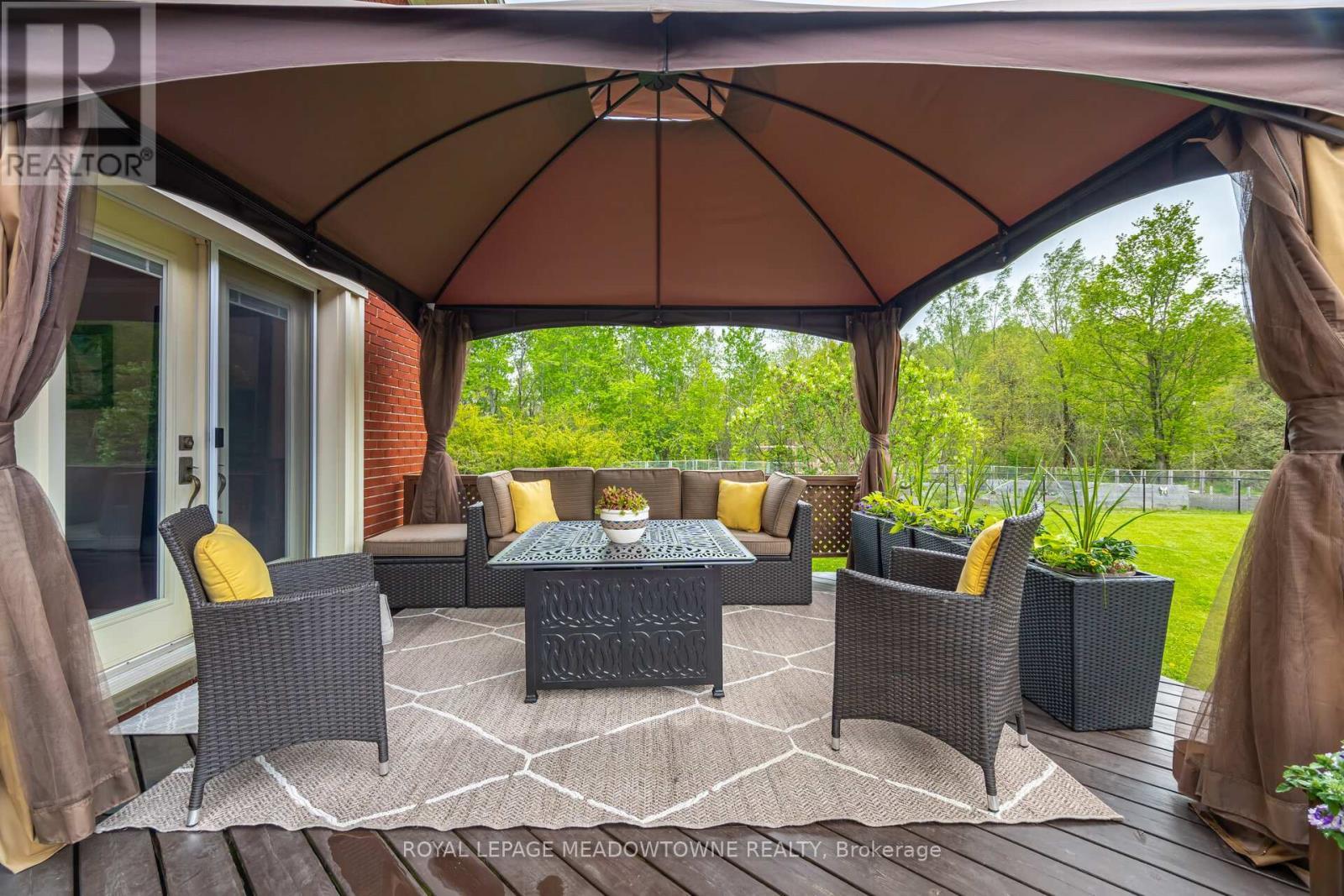 












11302 REGIONAL 25 ROAD

,
Halton Hills,




Ontario
L7J2M1

