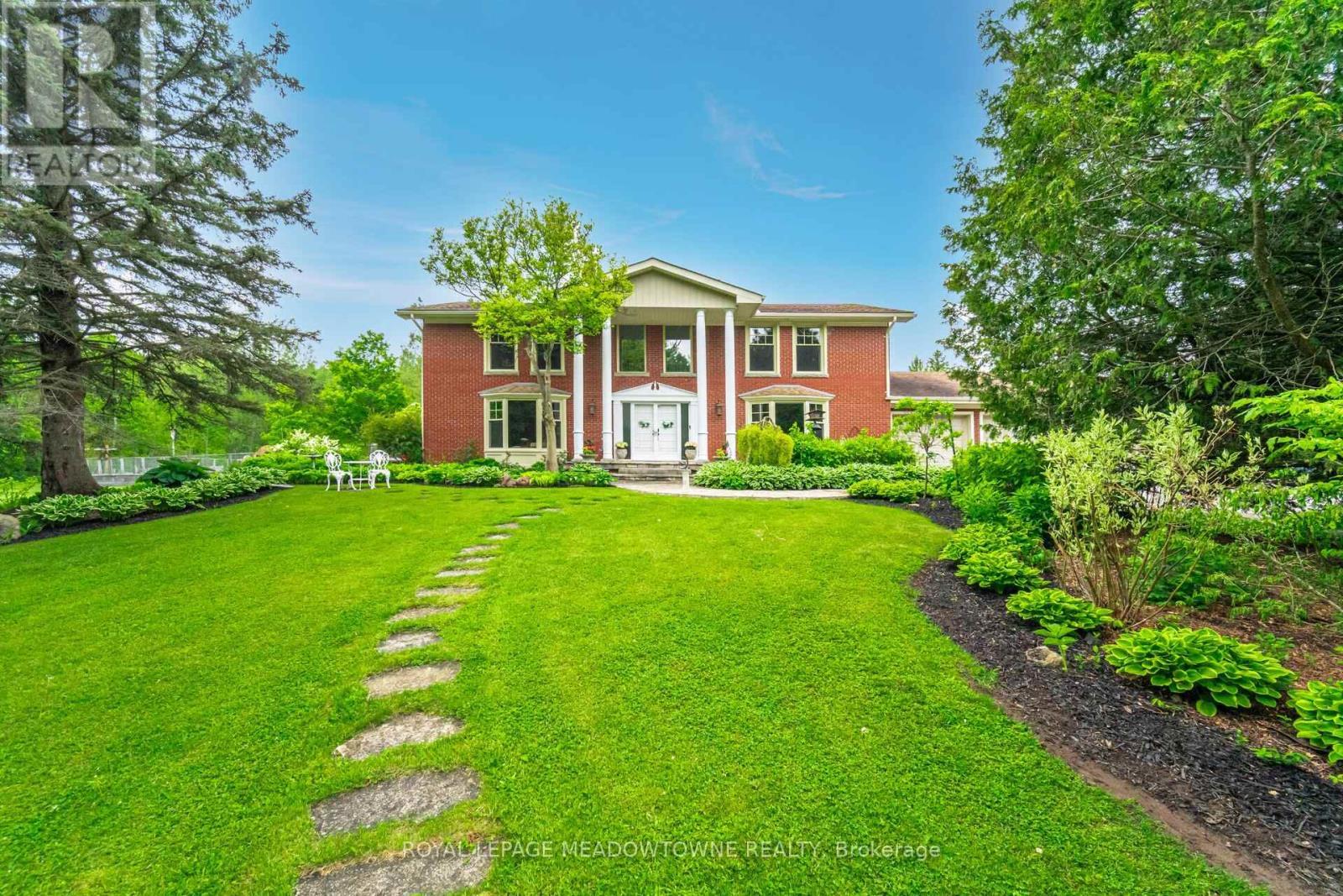 












11302 REGIONAL 25 ROAD

,
Halton Hills,




Ontario
L7J2M1

