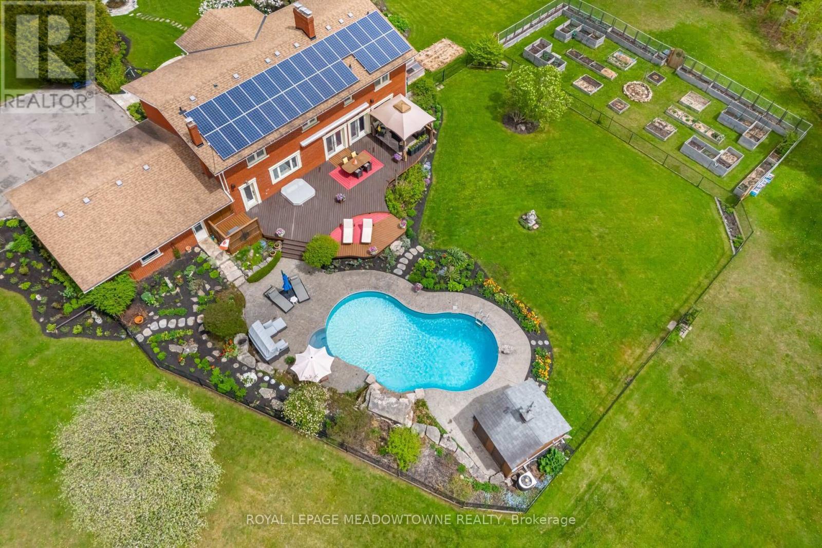 












11302 REGIONAL 25 ROAD

,
Halton Hills,




Ontario
L7J2M1

