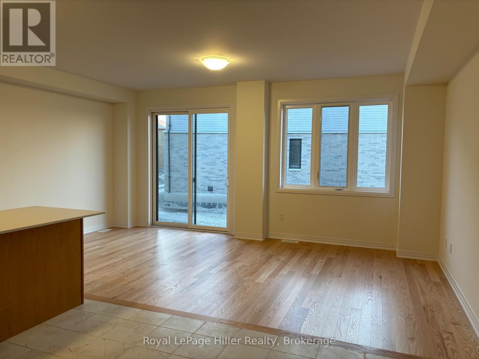 












12 POETT AVENUE

,
Stratford,




Ontario
N5A0M2

