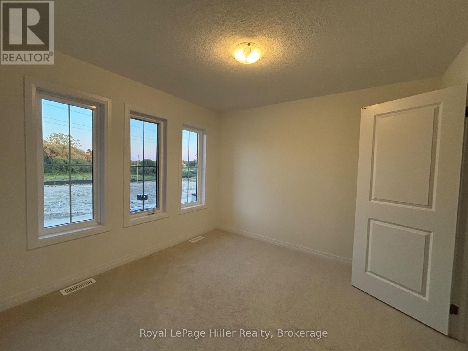 












12 POETT AVENUE

,
Stratford,




Ontario
N5A0M2

