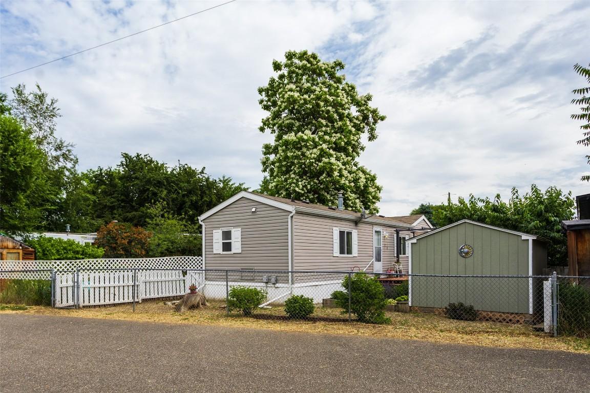 









2035


Boucherie

Road, 71,
West Kelowna,




BC
V4T 1Z8

