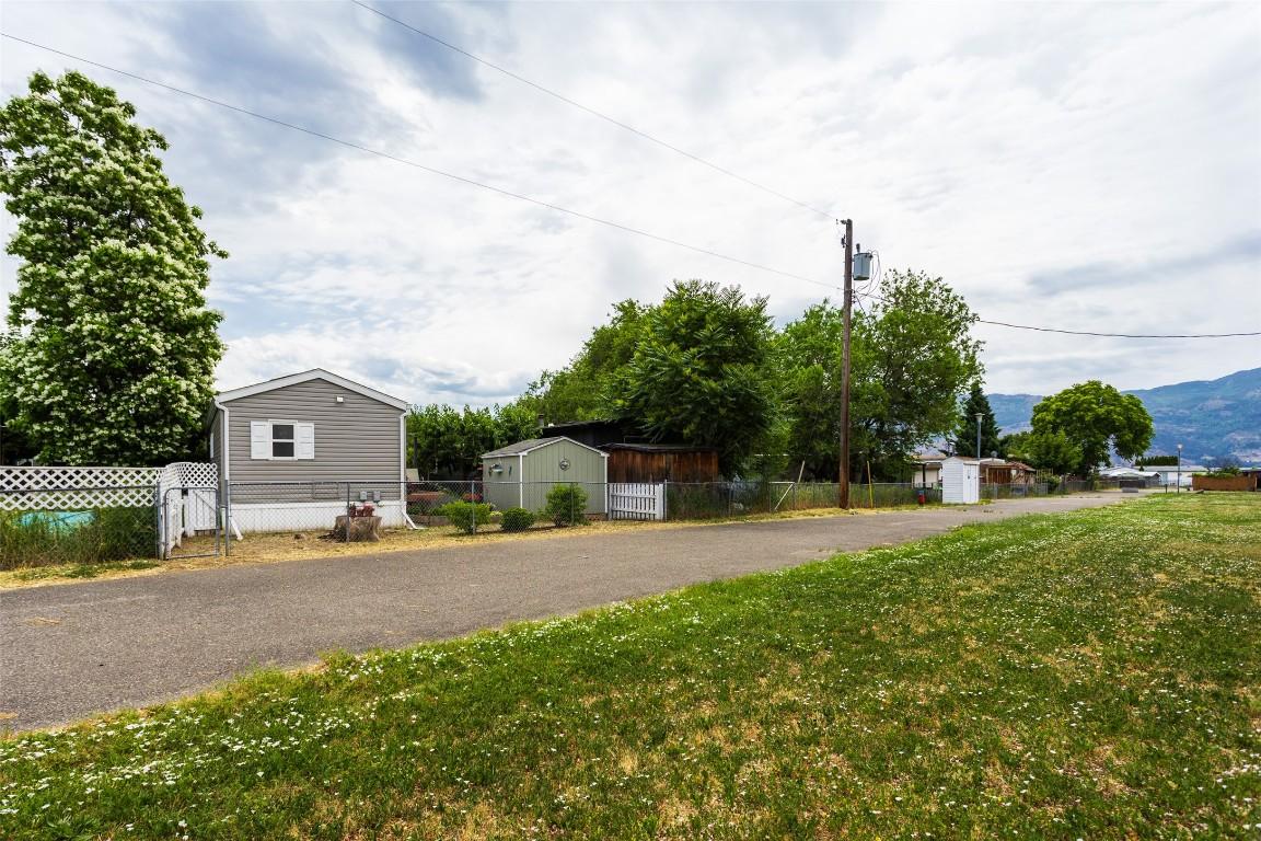 









2035


Boucherie

Road, 71,
West Kelowna,




BC
V4T 1Z8

