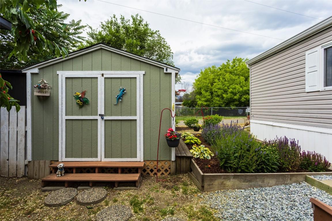 









2035


Boucherie

Road, 71,
West Kelowna,




BC
V4T 1Z8

