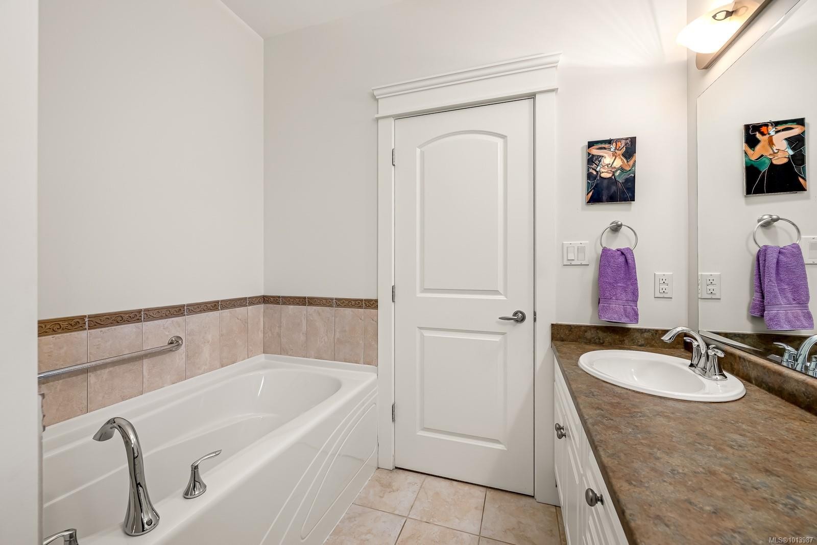 









2001


Blue Jay

Pl, 23,
Courtenay,




BC
V9N 4A8

