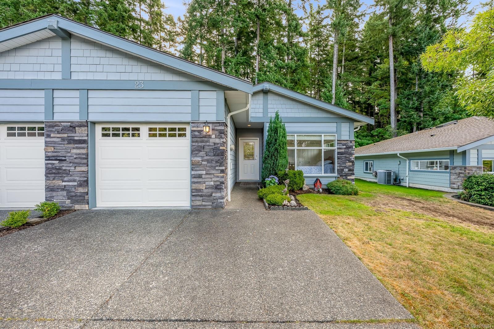 









2001


Blue Jay

Pl, 23,
Courtenay,




BC
V9N 4A8

