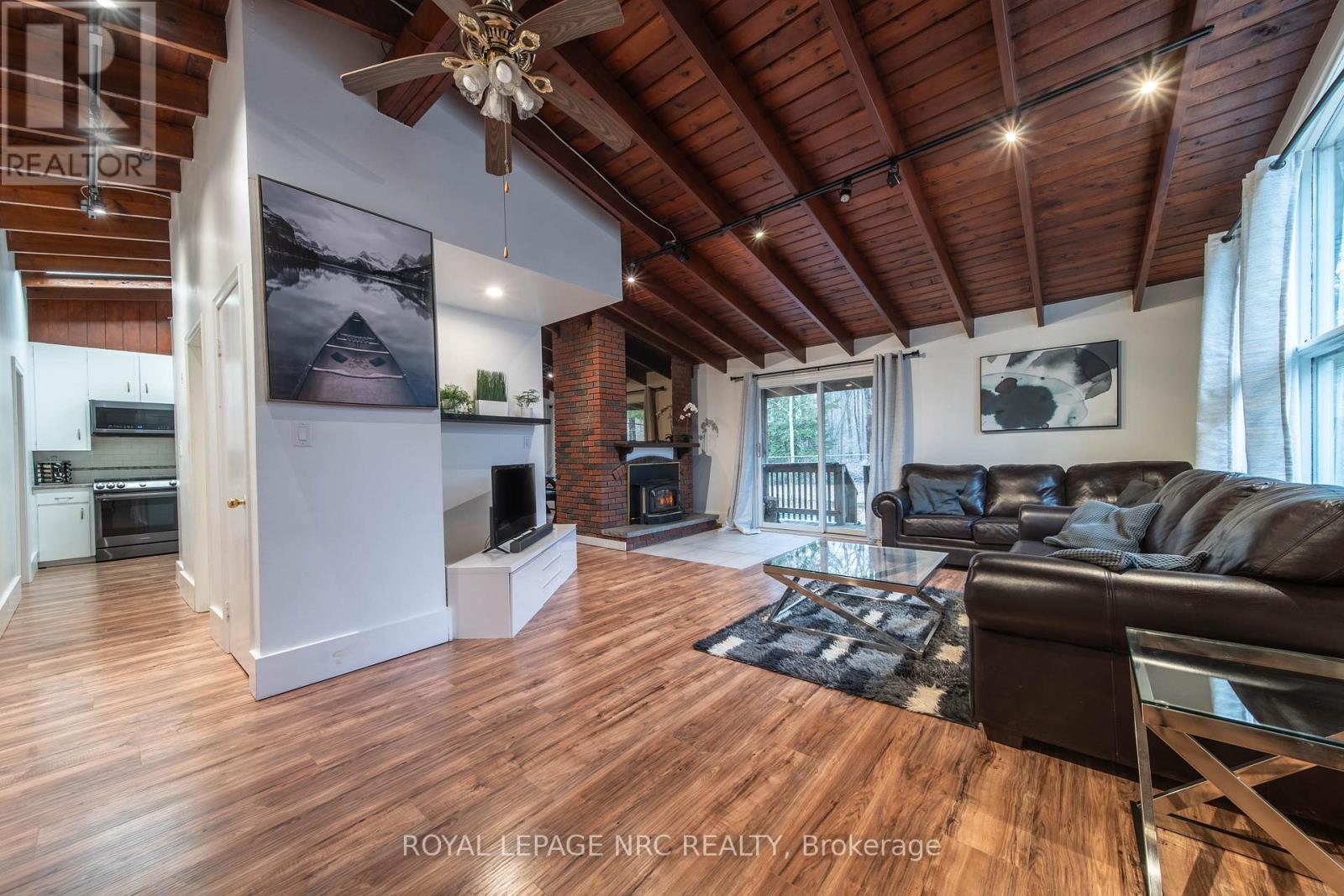 












163 MAPLE LEAF AVENUE N

,
Fort Erie (Ridgeway),




Ontario
L0S1N0

