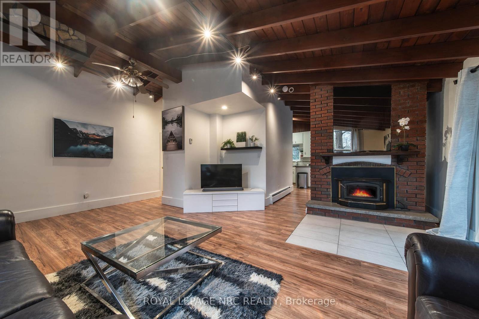 












163 MAPLE LEAF AVENUE N

,
Fort Erie (Ridgeway),




Ontario
L0S1N0

