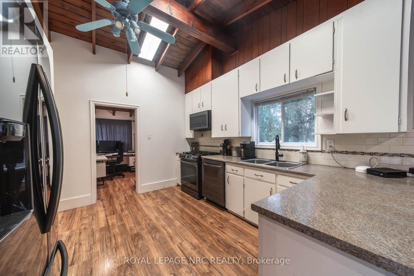 












163 MAPLE LEAF AVENUE N

,
Fort Erie (Ridgeway),




Ontario
L0S1N0

