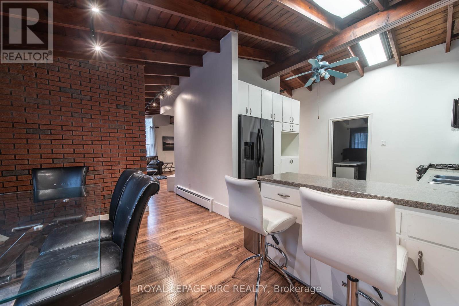 












163 MAPLE LEAF AVENUE N

,
Fort Erie (Ridgeway),




Ontario
L0S1N0

