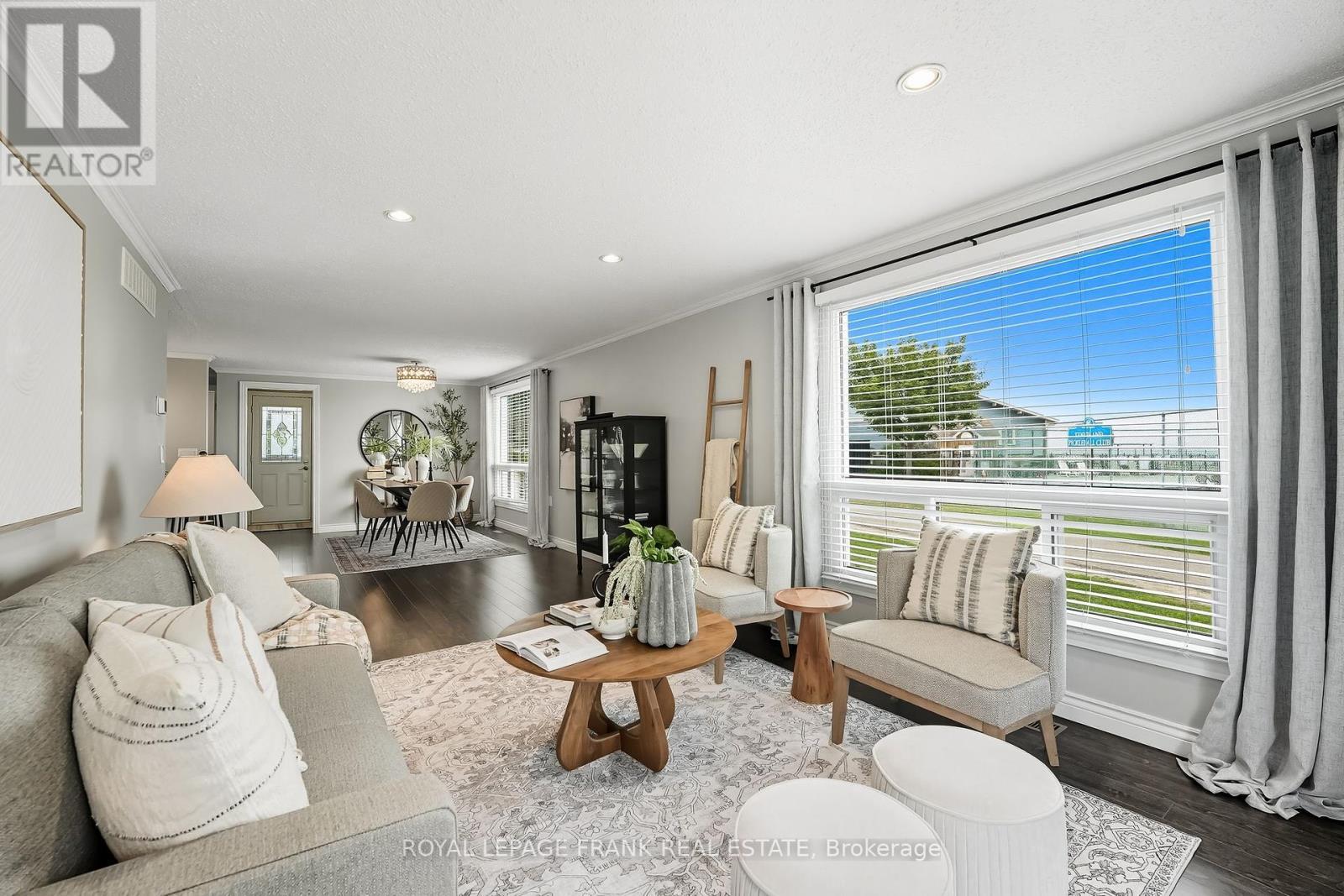 












3 WHEELHOUSE DRIVE

,
Clarington (Newcastle),




Ontario
L1B1B9

