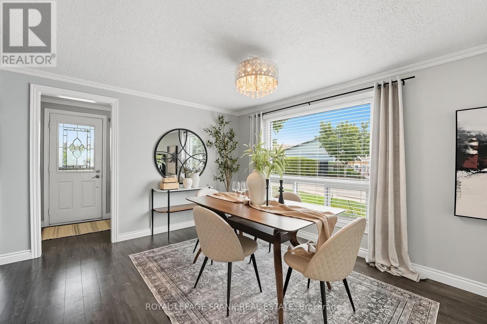 












3 WHEELHOUSE DRIVE

,
Clarington (Newcastle),




Ontario
L1B1B9

