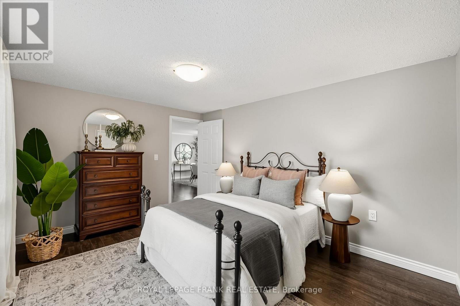 












3 WHEELHOUSE DRIVE

,
Clarington (Newcastle),




Ontario
L1B1B9

