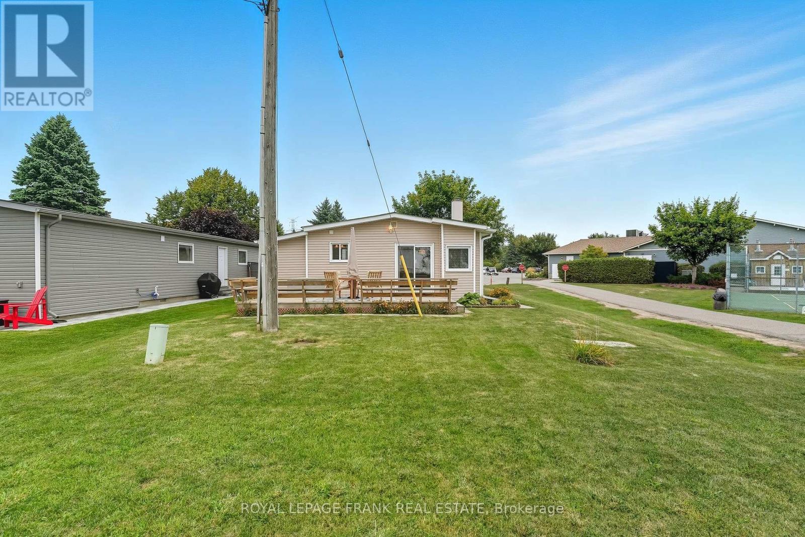 












3 WHEELHOUSE DRIVE

,
Clarington (Newcastle),




Ontario
L1B1B9

