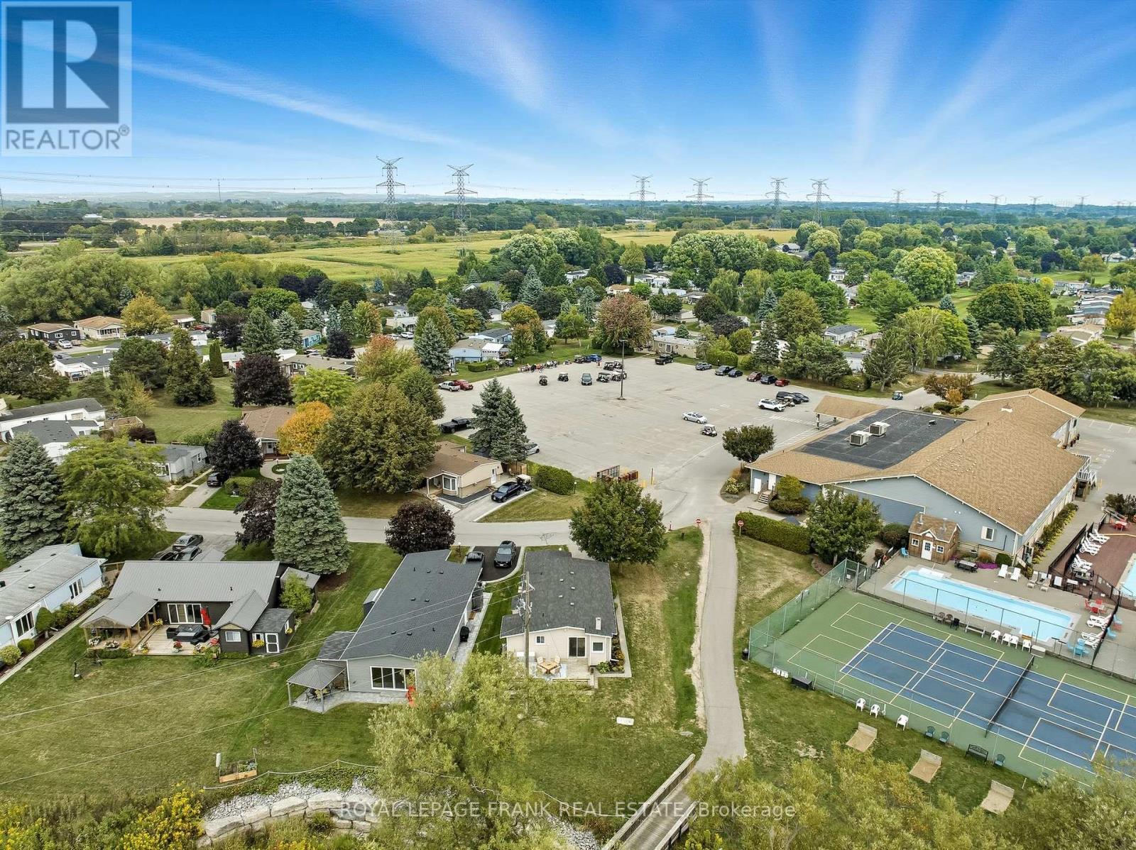 












3 WHEELHOUSE DRIVE

,
Clarington (Newcastle),




Ontario
L1B1B9

