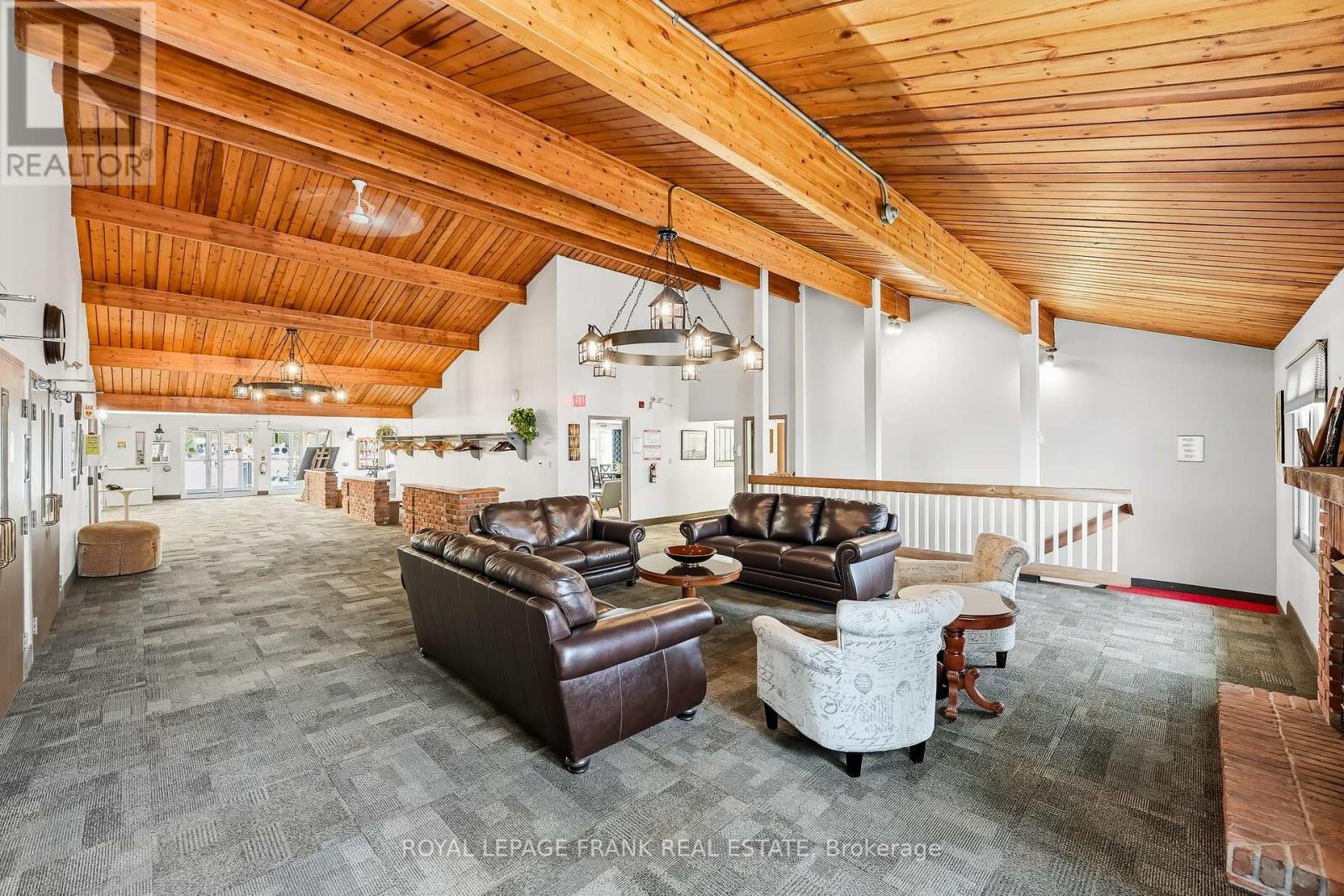 












3 WHEELHOUSE DRIVE

,
Clarington (Newcastle),




Ontario
L1B1B9


