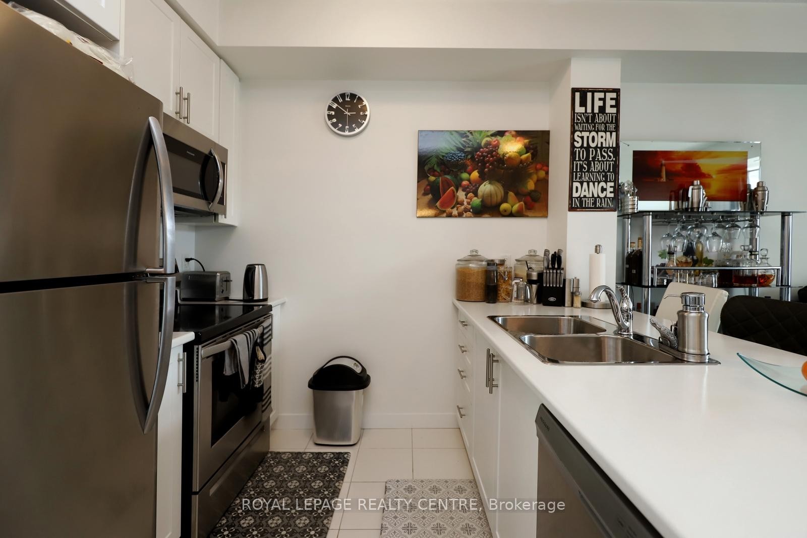 









101


Shoreview

Place, 429,
Hamilton,




ON
L8E 0K2

