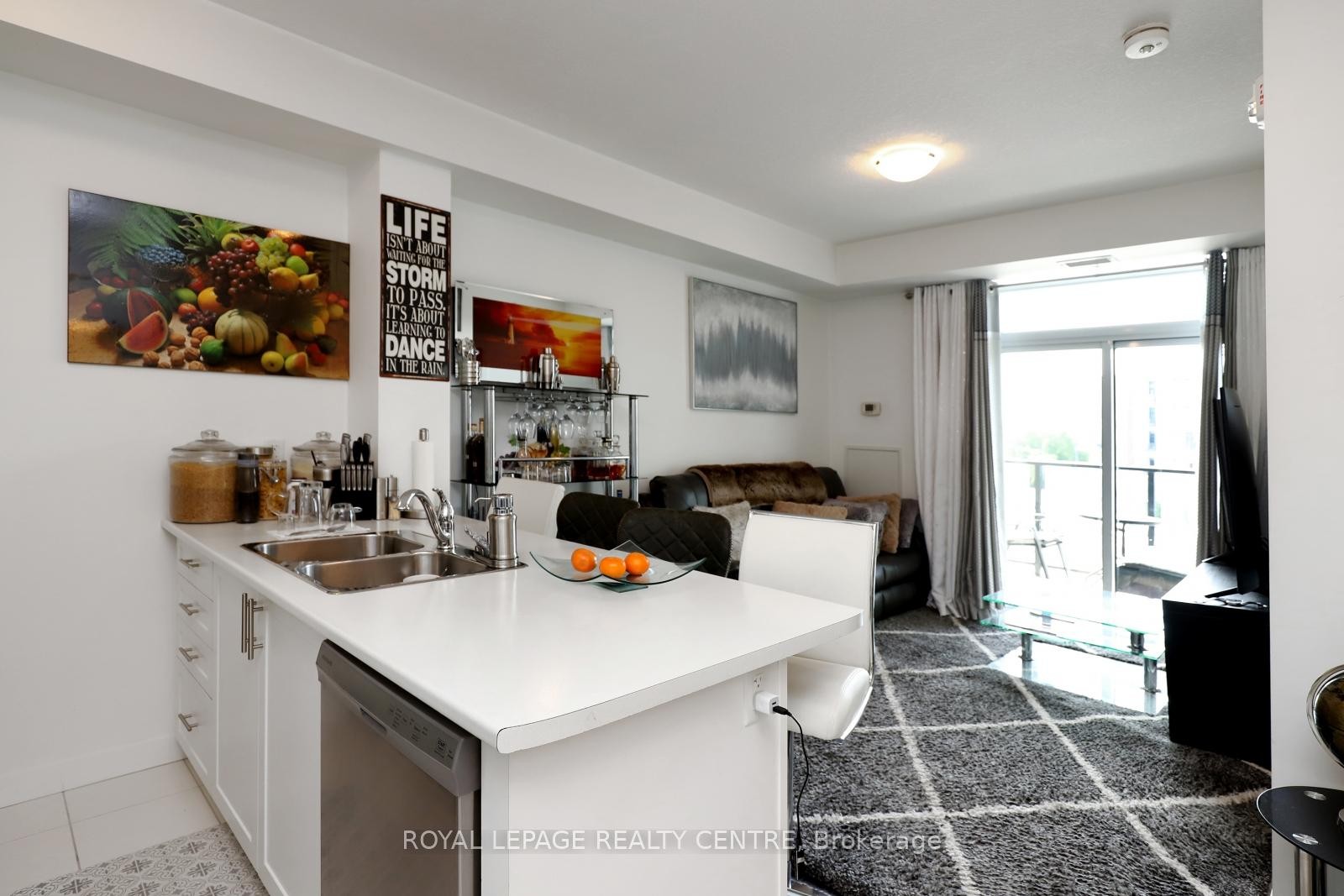 









101


Shoreview

Place, 429,
Hamilton,




ON
L8E 0K2

