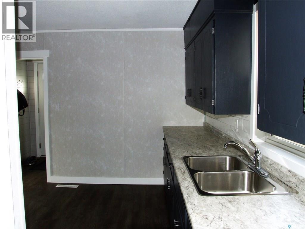 












118 2nd STREET W

,
Leader,




Saskatchewan
S0N1H0

