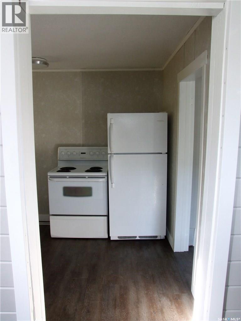 












118 2nd STREET W

,
Leader,




Saskatchewan
S0N1H0

