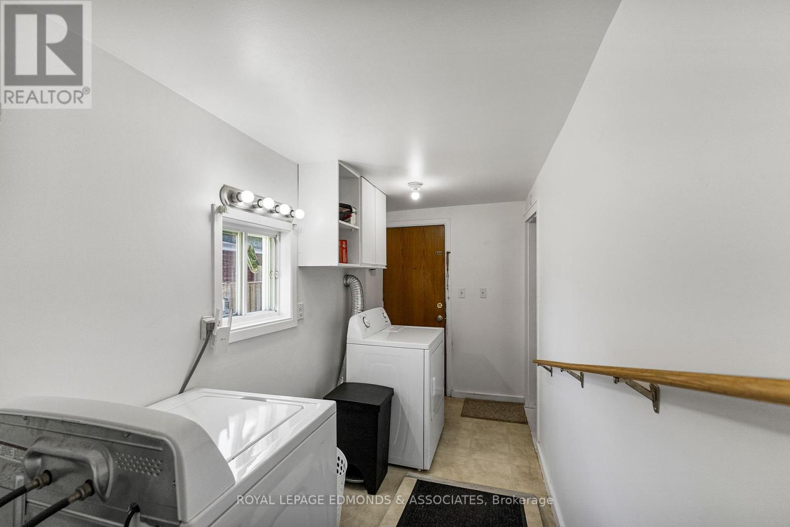 












916 PEMBROKE STREET W

,
Pembroke,




Ontario
K8A5P8

