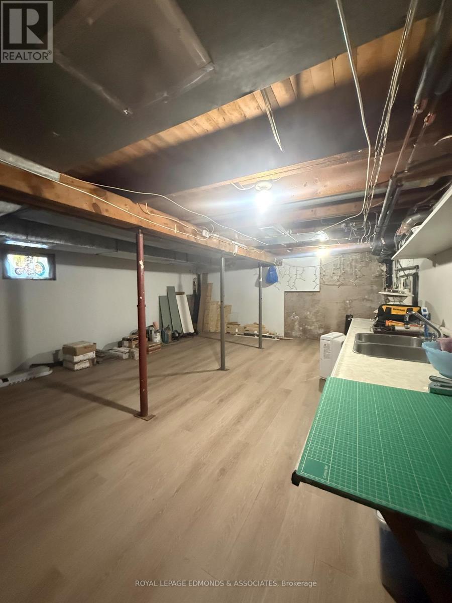 












916 PEMBROKE STREET W

,
Pembroke,




Ontario
K8A5P8

