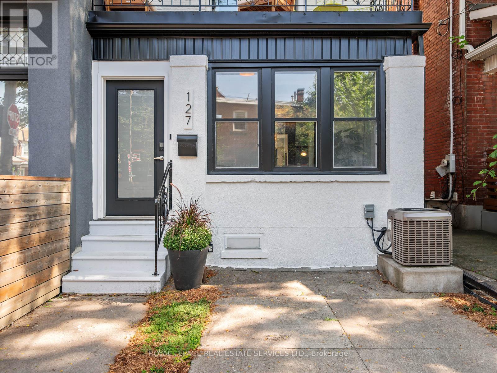 












127 EMERSON AVENUE

,
Toronto,




Ontario
M6H3S7

