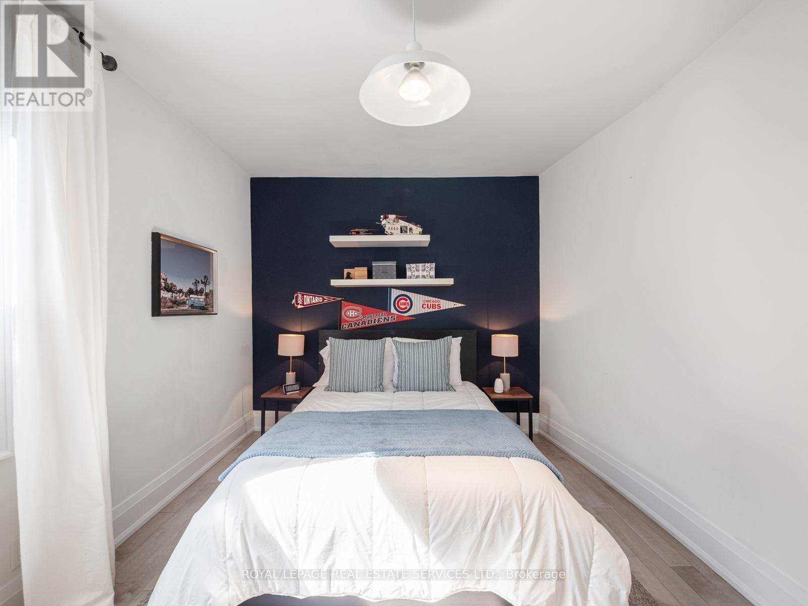 












127 EMERSON AVENUE

,
Toronto,




Ontario
M6H3S7

