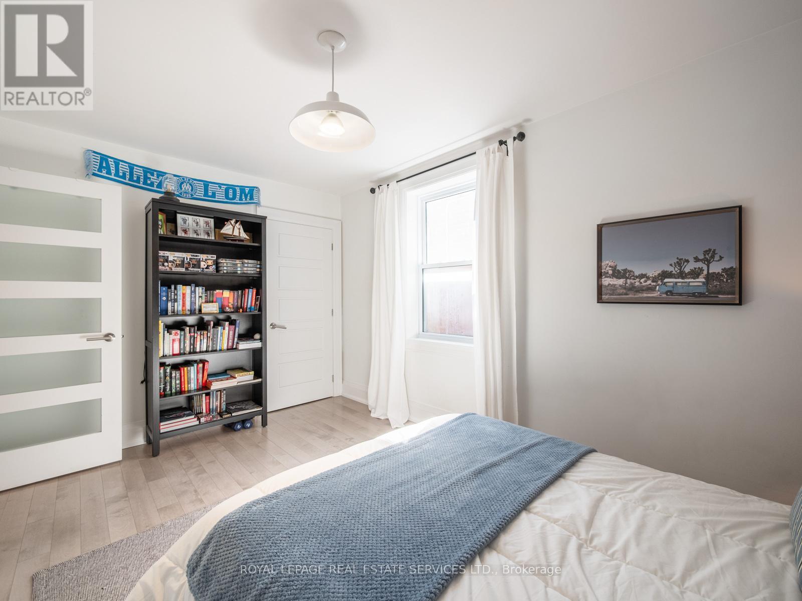 












127 EMERSON AVENUE

,
Toronto,




Ontario
M6H3S7


