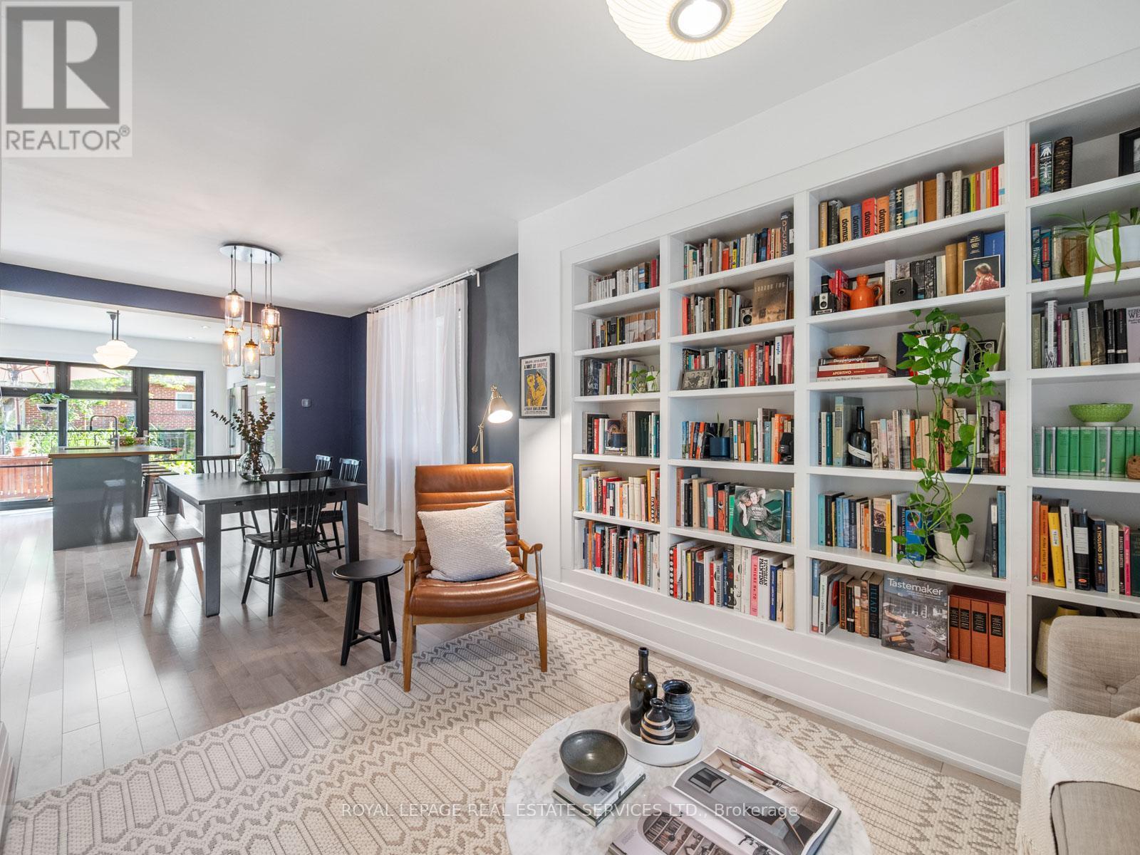 












127 EMERSON AVENUE

,
Toronto,




Ontario
M6H3S7

