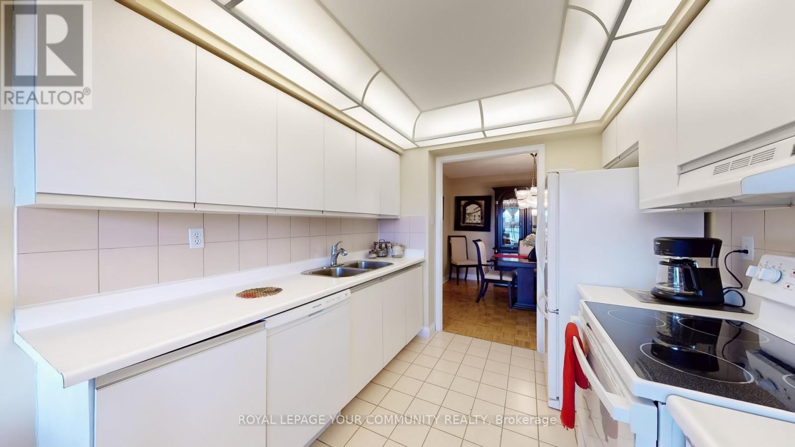 












404 - 24 HANOVER ROAD

,
Brampton,




Ontario
L6S5K8

