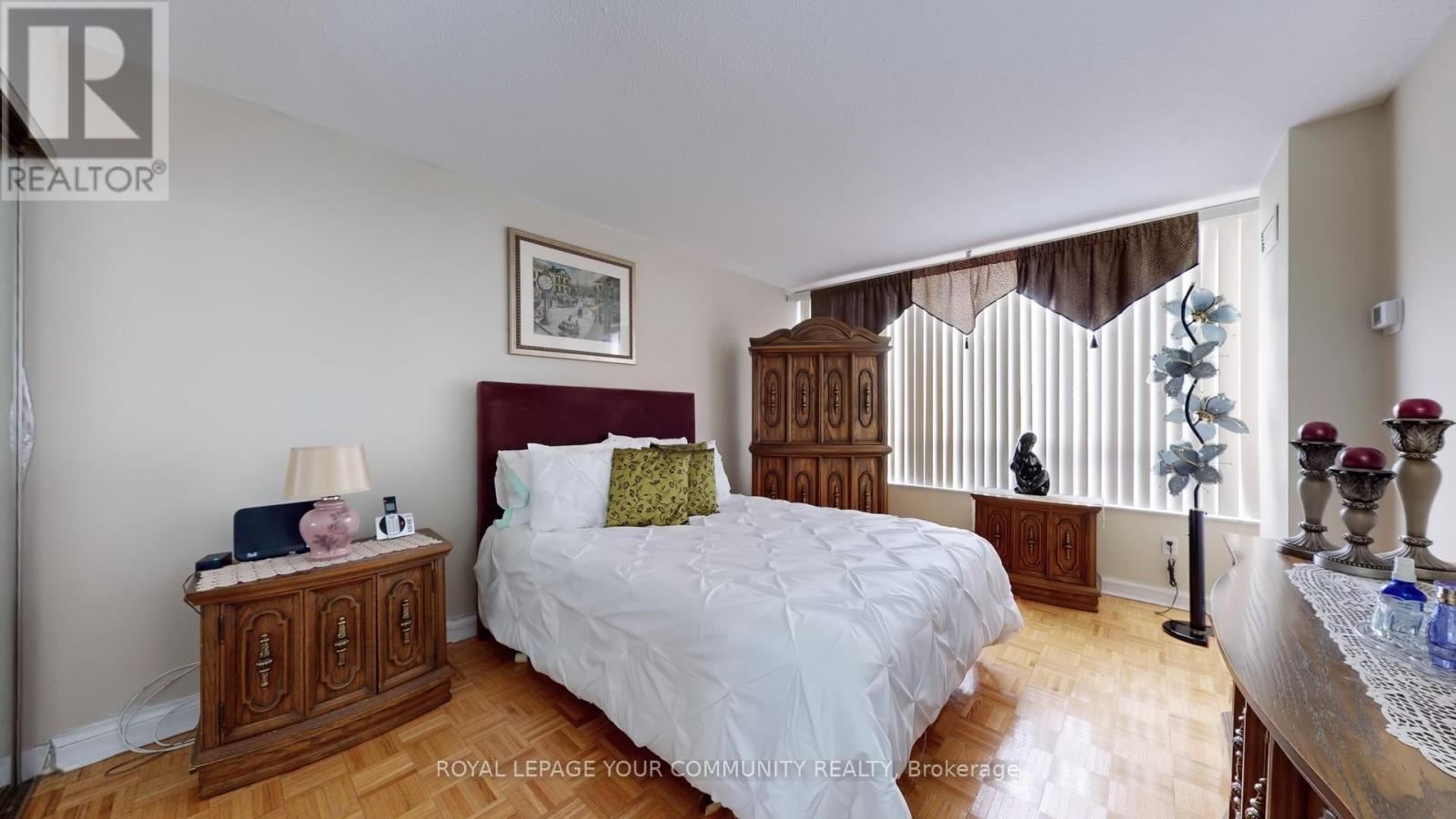 












404 - 24 HANOVER ROAD

,
Brampton,




Ontario
L6S5K8

