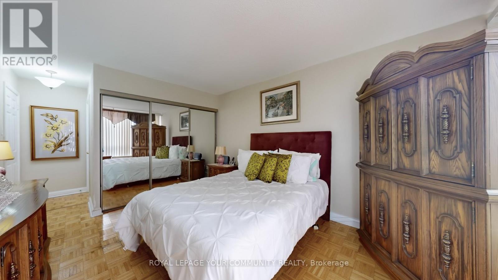 












404 - 24 HANOVER ROAD

,
Brampton,




Ontario
L6S5K8

