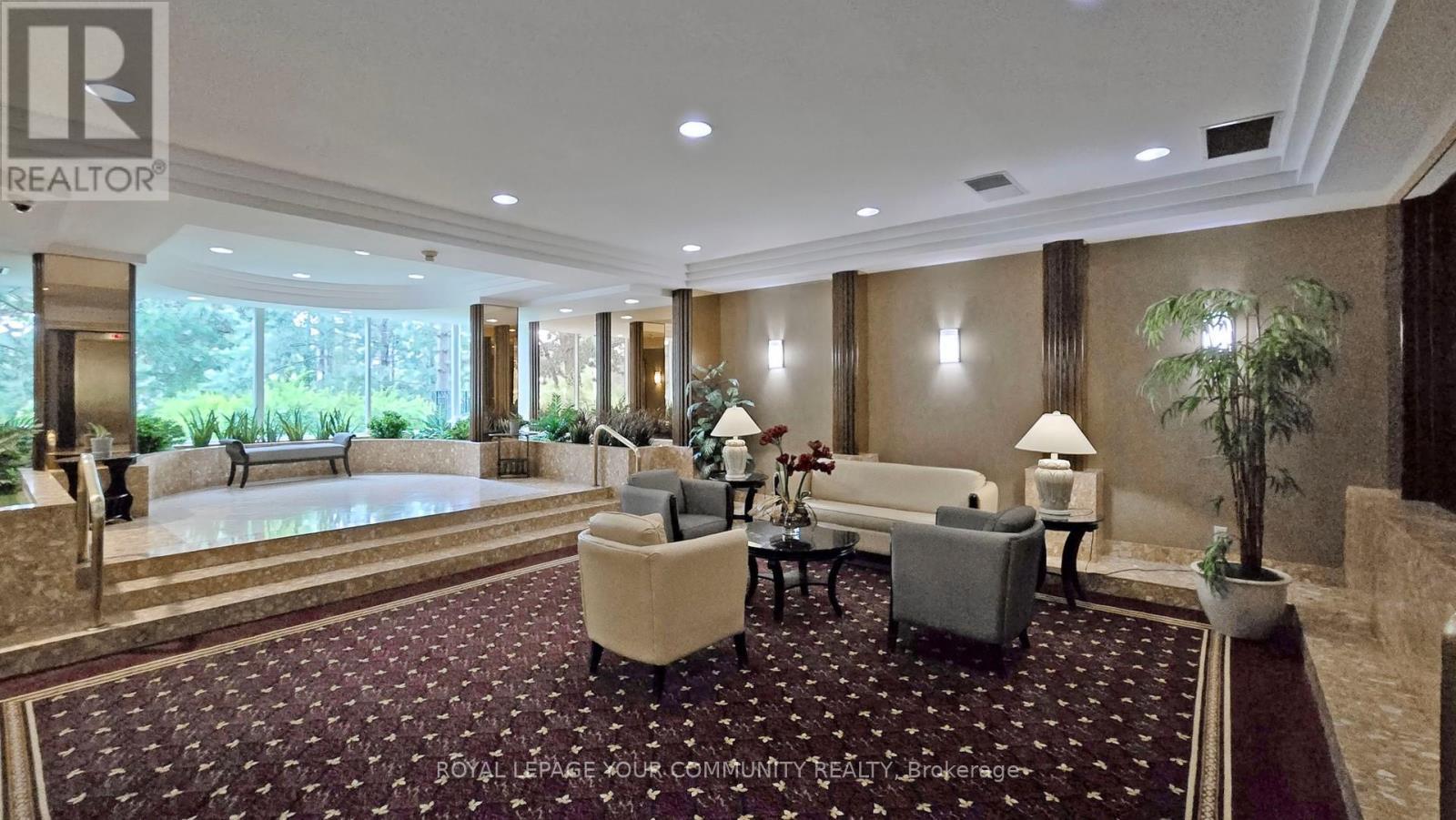 












404 - 24 HANOVER ROAD

,
Brampton,




Ontario
L6S5K8

