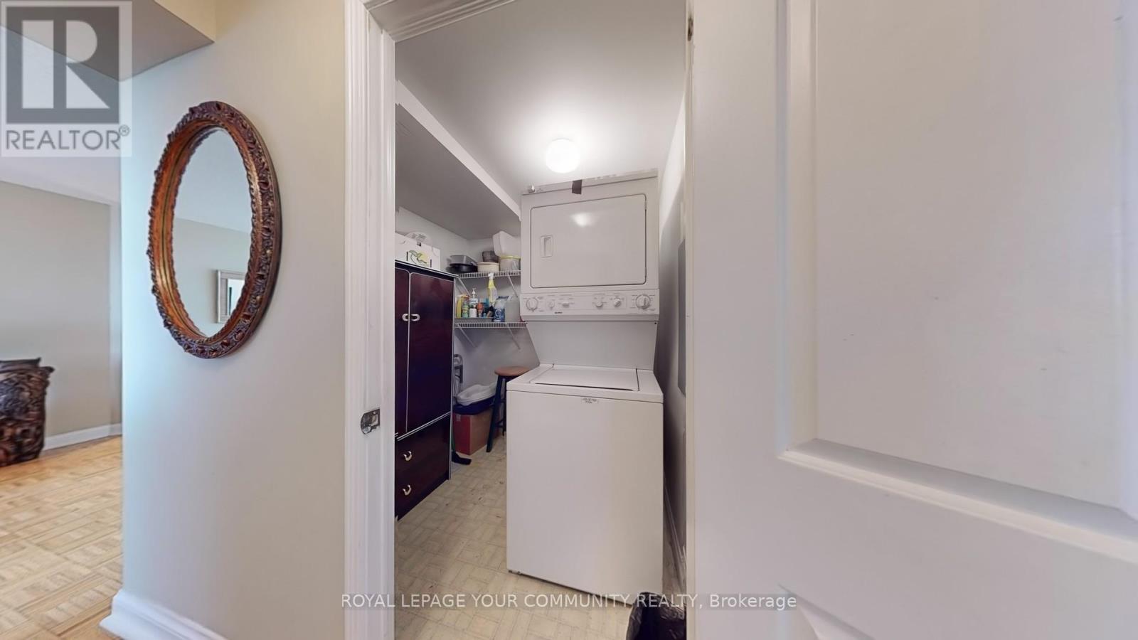 












404 - 24 HANOVER ROAD

,
Brampton,




Ontario
L6S5K8

