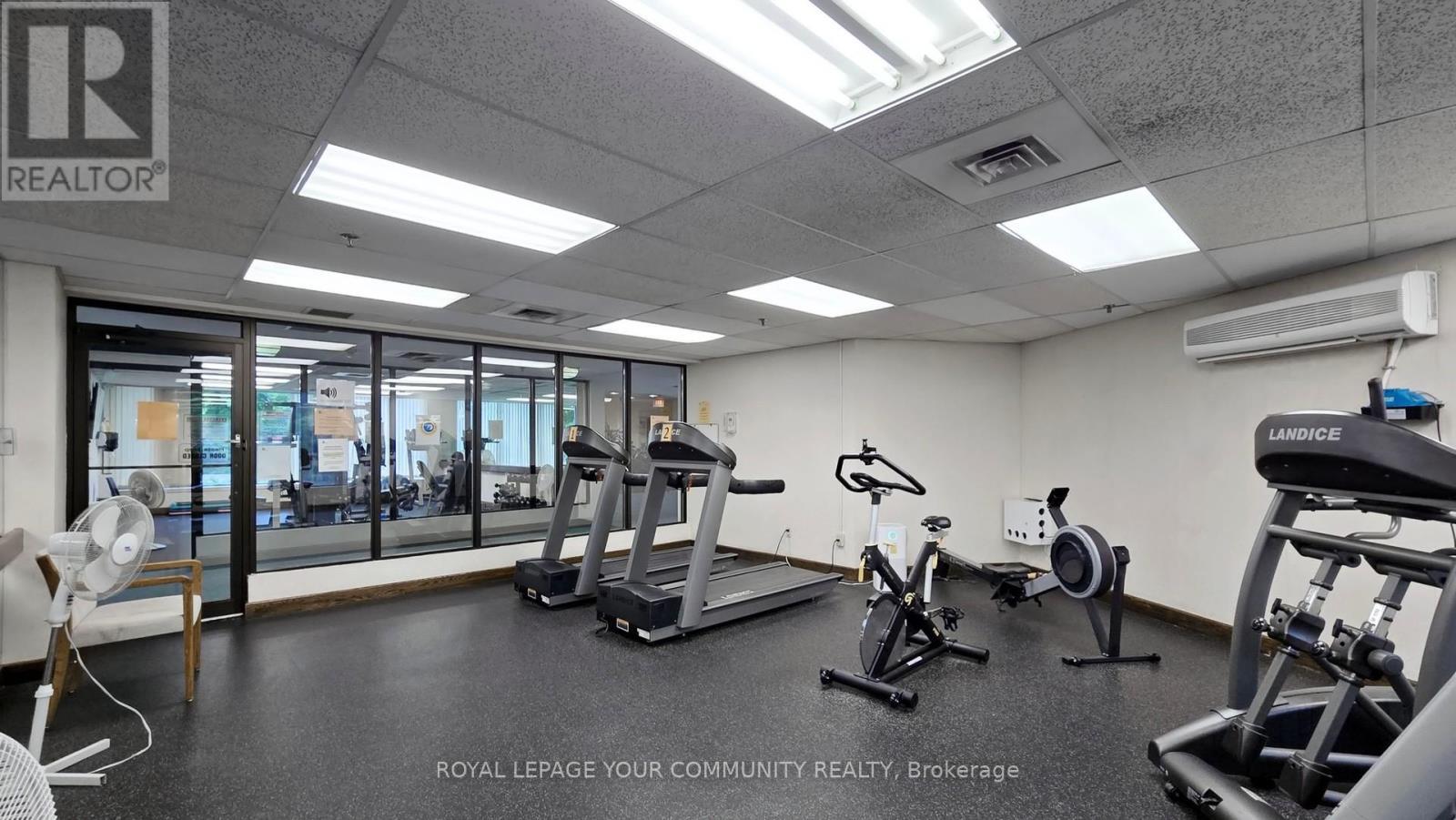 












404 - 24 HANOVER ROAD

,
Brampton,




Ontario
L6S5K8

