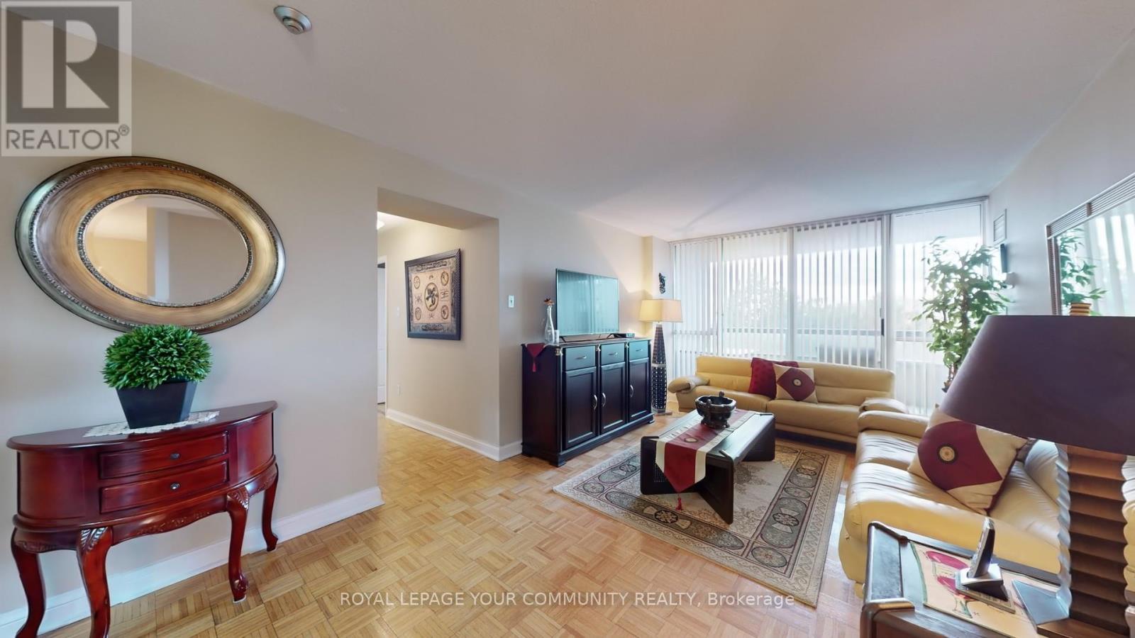 












404 - 24 HANOVER ROAD

,
Brampton,




Ontario
L6S5K8

