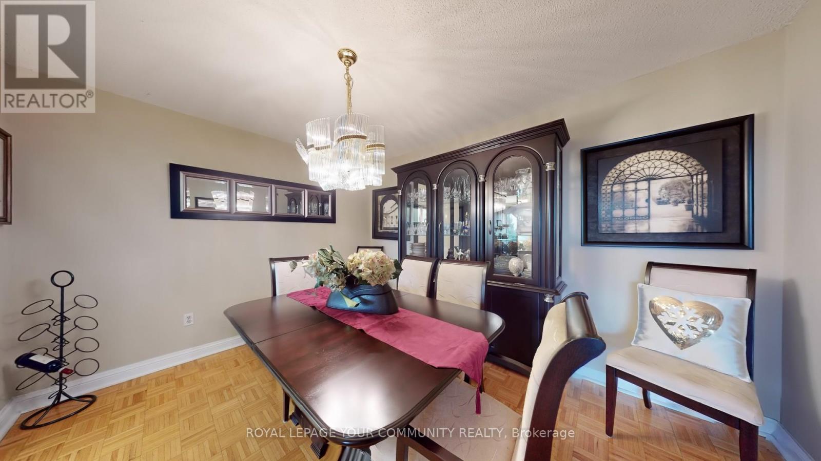












404 - 24 HANOVER ROAD

,
Brampton,




Ontario
L6S5K8

