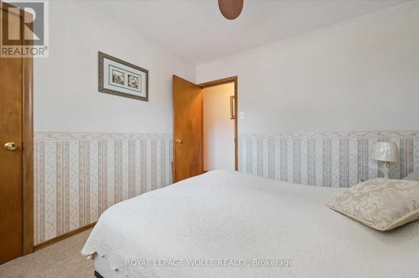 












136 FAIRWAY ROAD N

,
Kitchener,




Ontario
N2A2N6

