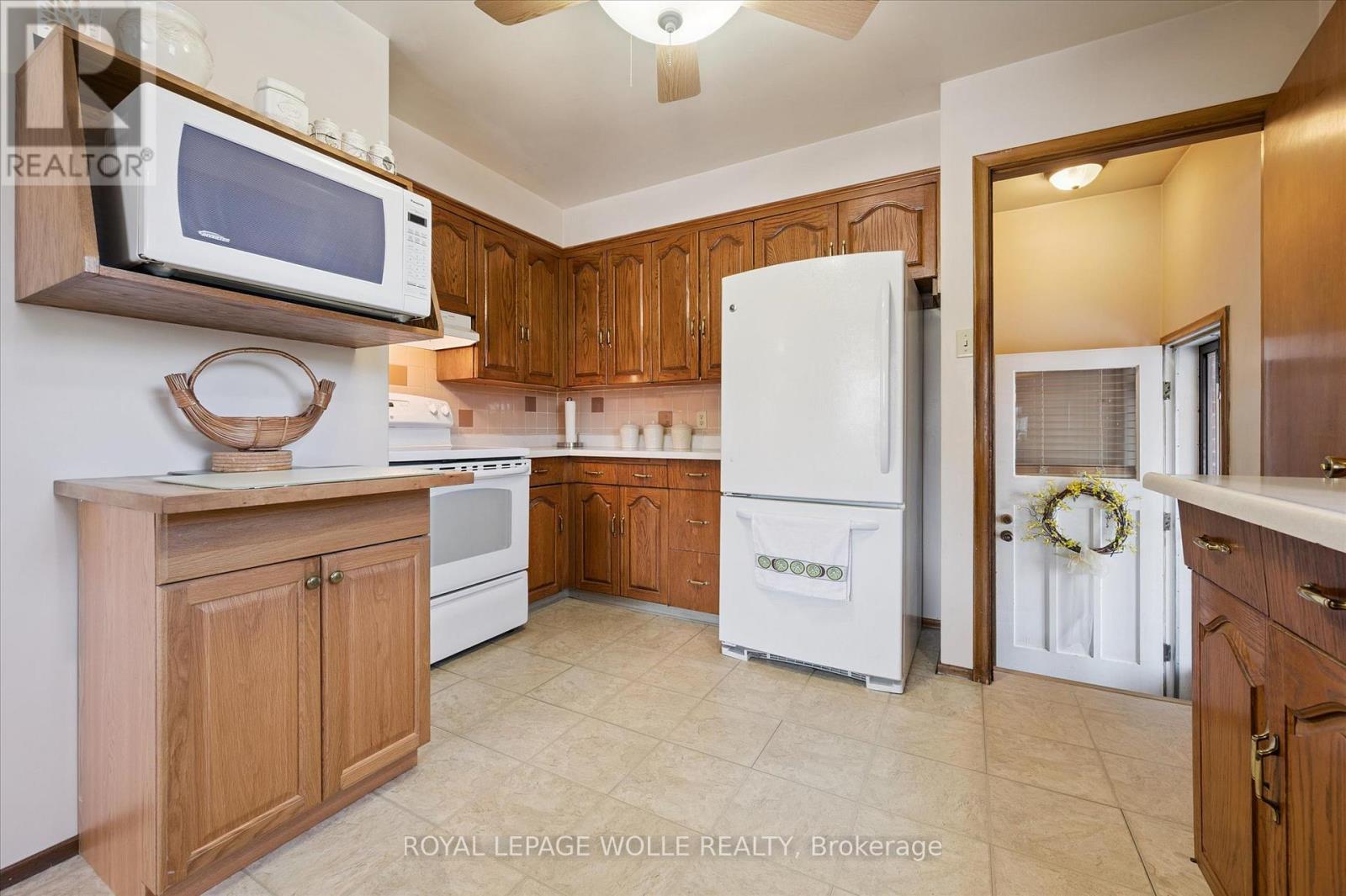 












136 FAIRWAY ROAD N

,
Kitchener,




Ontario
N2A2N6

