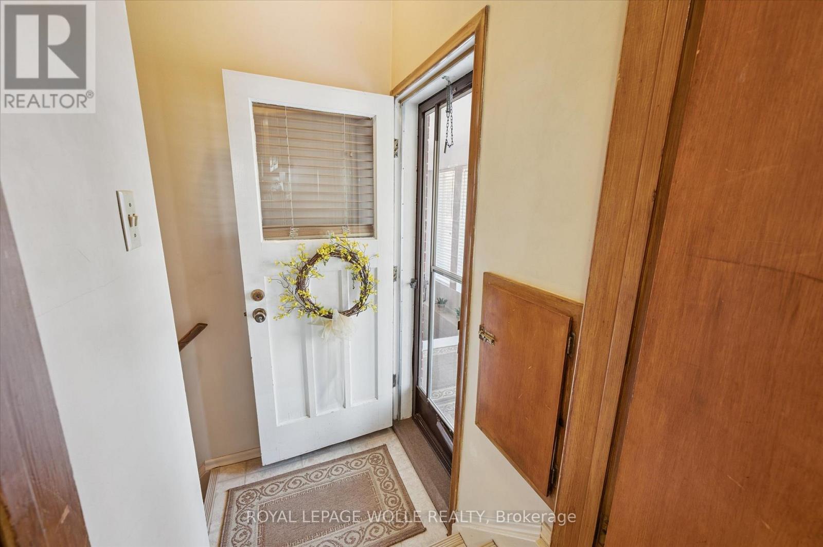 












136 FAIRWAY ROAD N

,
Kitchener,




Ontario
N2A2N6

