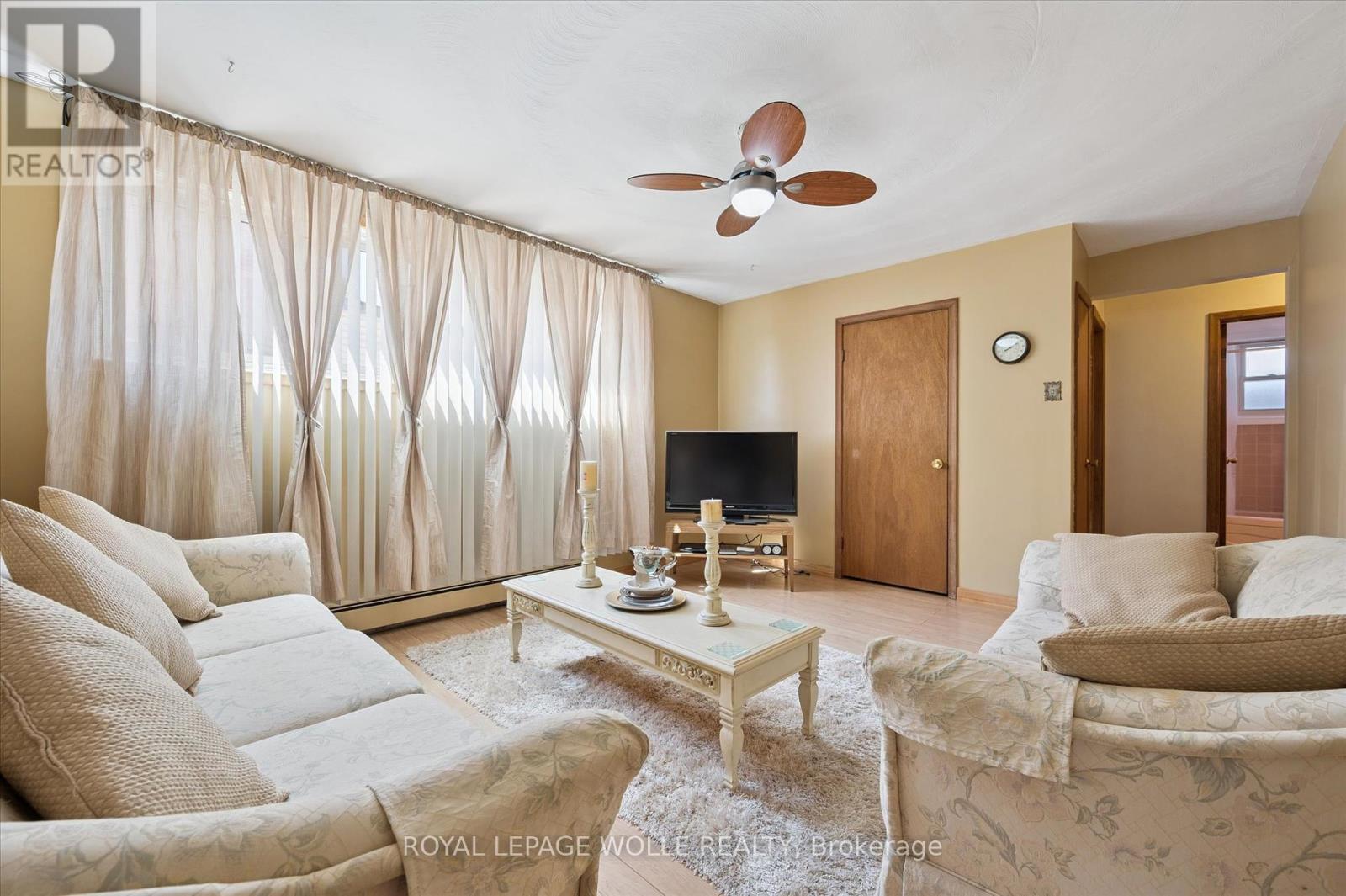 












136 FAIRWAY ROAD N

,
Kitchener,




Ontario
N2A2N6

