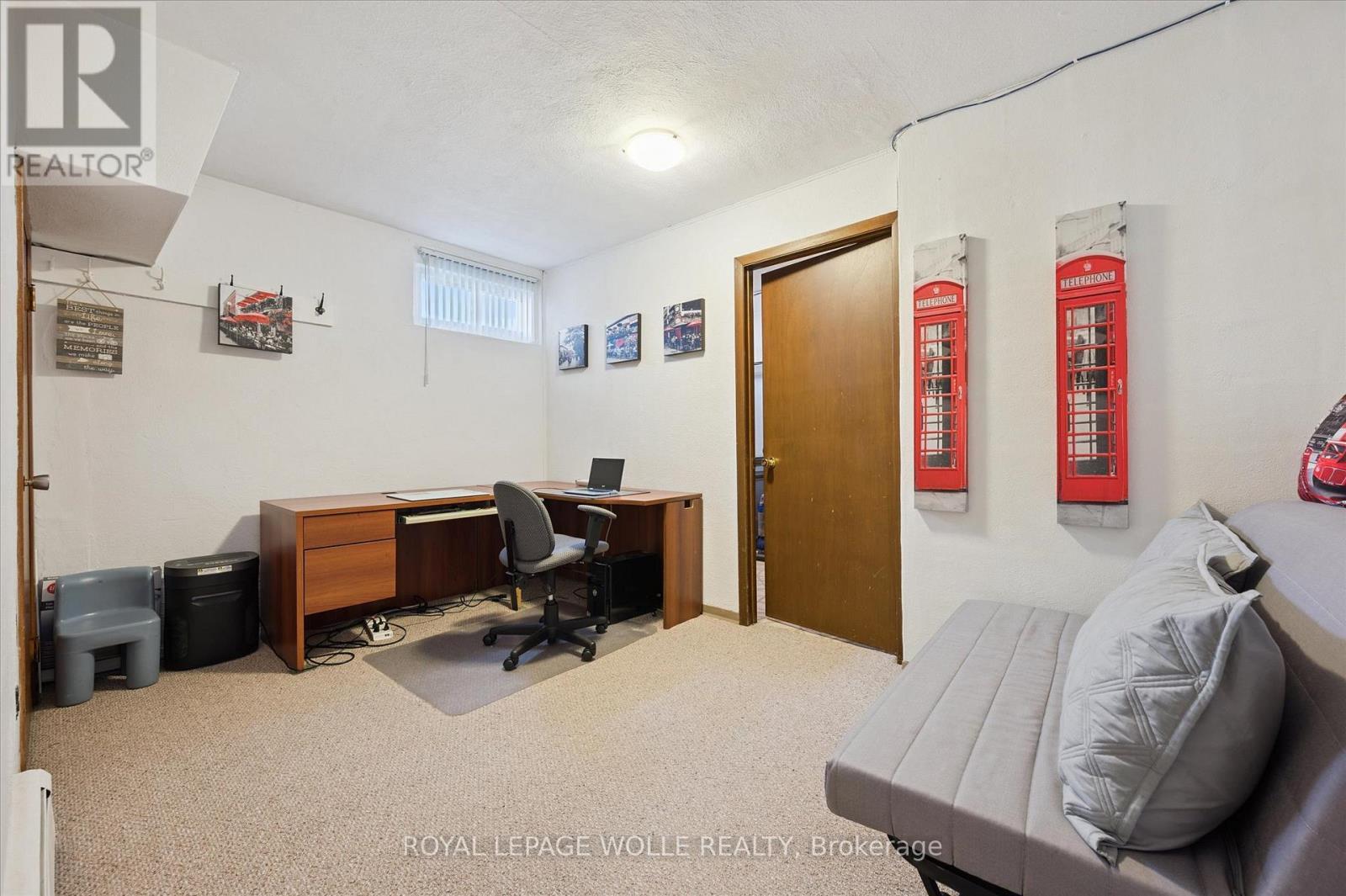 












136 FAIRWAY ROAD N

,
Kitchener,




Ontario
N2A2N6

