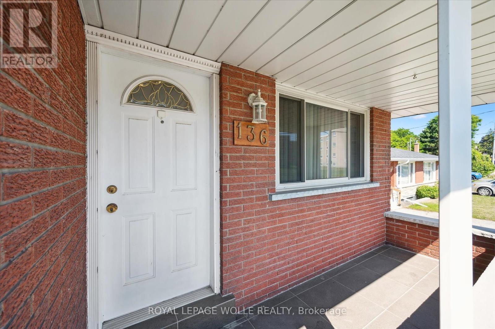 












136 FAIRWAY ROAD N

,
Kitchener,




Ontario
N2A2N6

