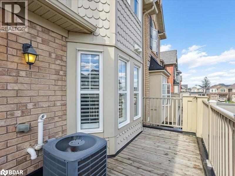 












17 SUITOR Court

,
Milton,




Ontario
L9T7K3

