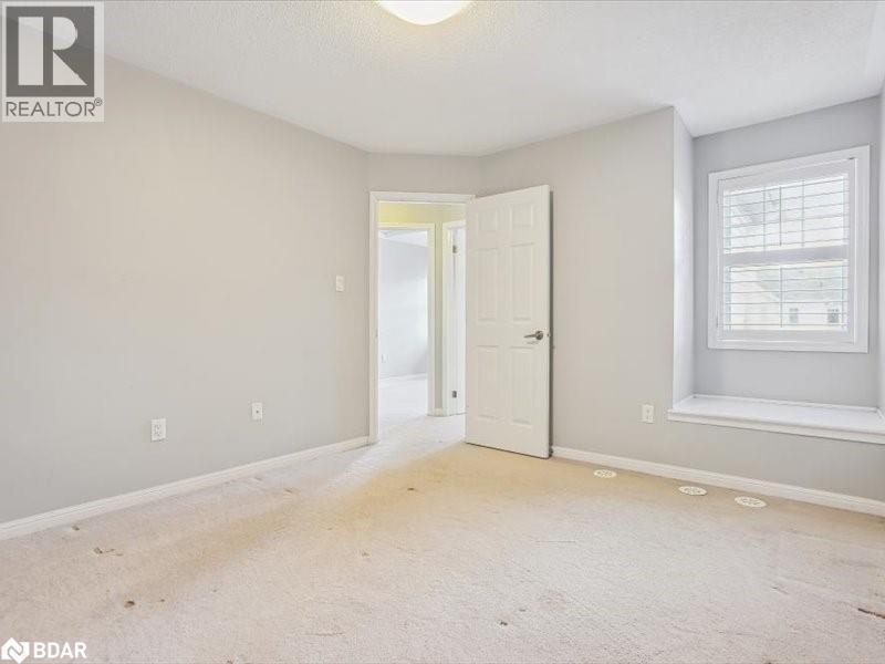 












17 SUITOR Court

,
Milton,




Ontario
L9T7K3

