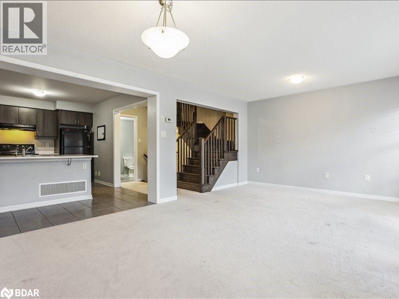 












17 SUITOR Court

,
Milton,




Ontario
L9T7K3

